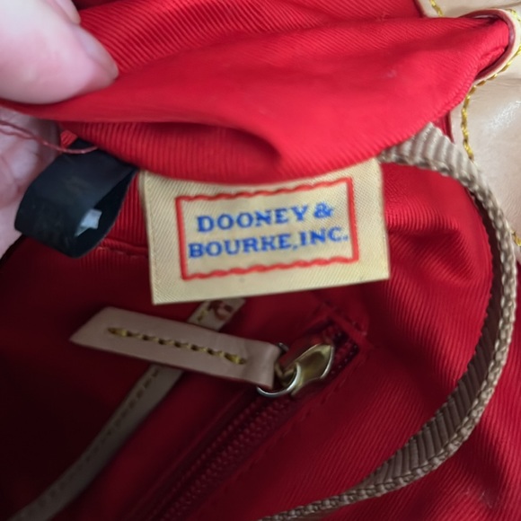 Dooney & Bourke black patent bag and small case - Picture 8 of 9